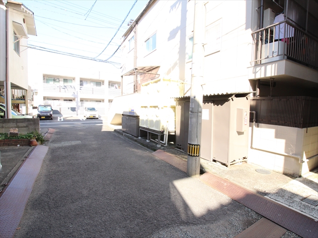 司ハイツ