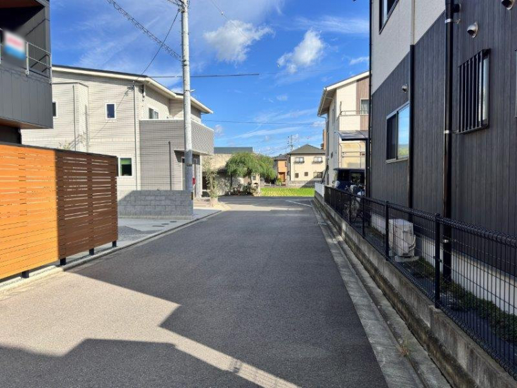 前面道路含む現地写真